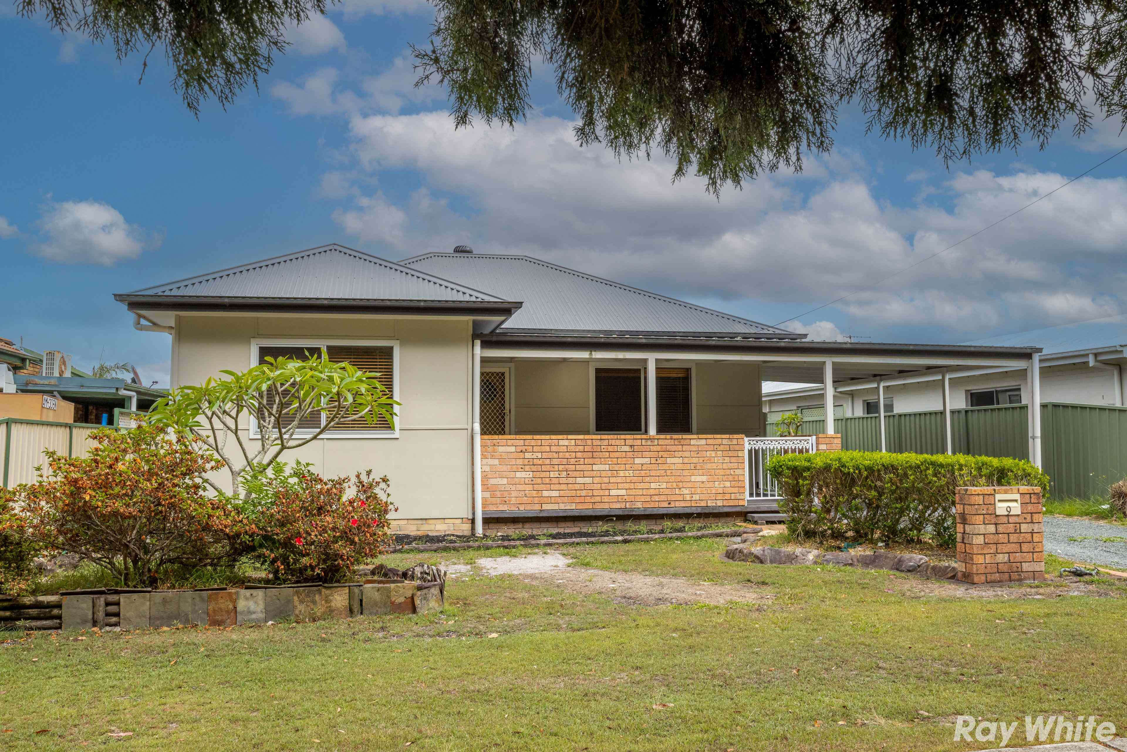 3 BEDROOM COTTAGE WITH SPACIOUS YARD!!: NSW Forster, NSW 2428 House | Prop-GPT the AI-Powered Property Portal