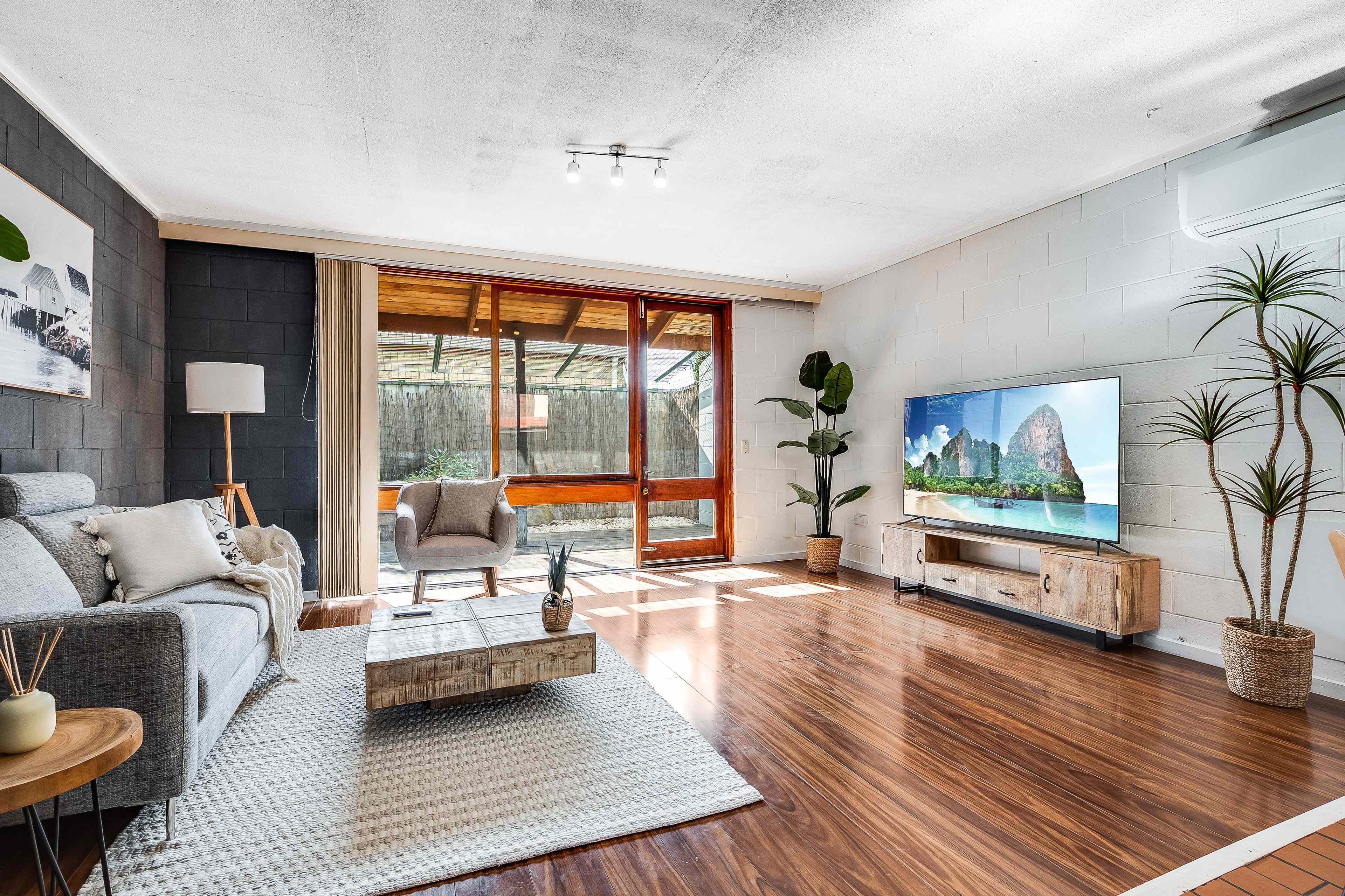 STYLISH DOUBLE STORY FULLY FURNISHED APARTMENT CLOSE TO EVERYTHING!!: NSW Lavington, NSW 2641 Unit | Prop-GPT the AI-Powered Property Portal