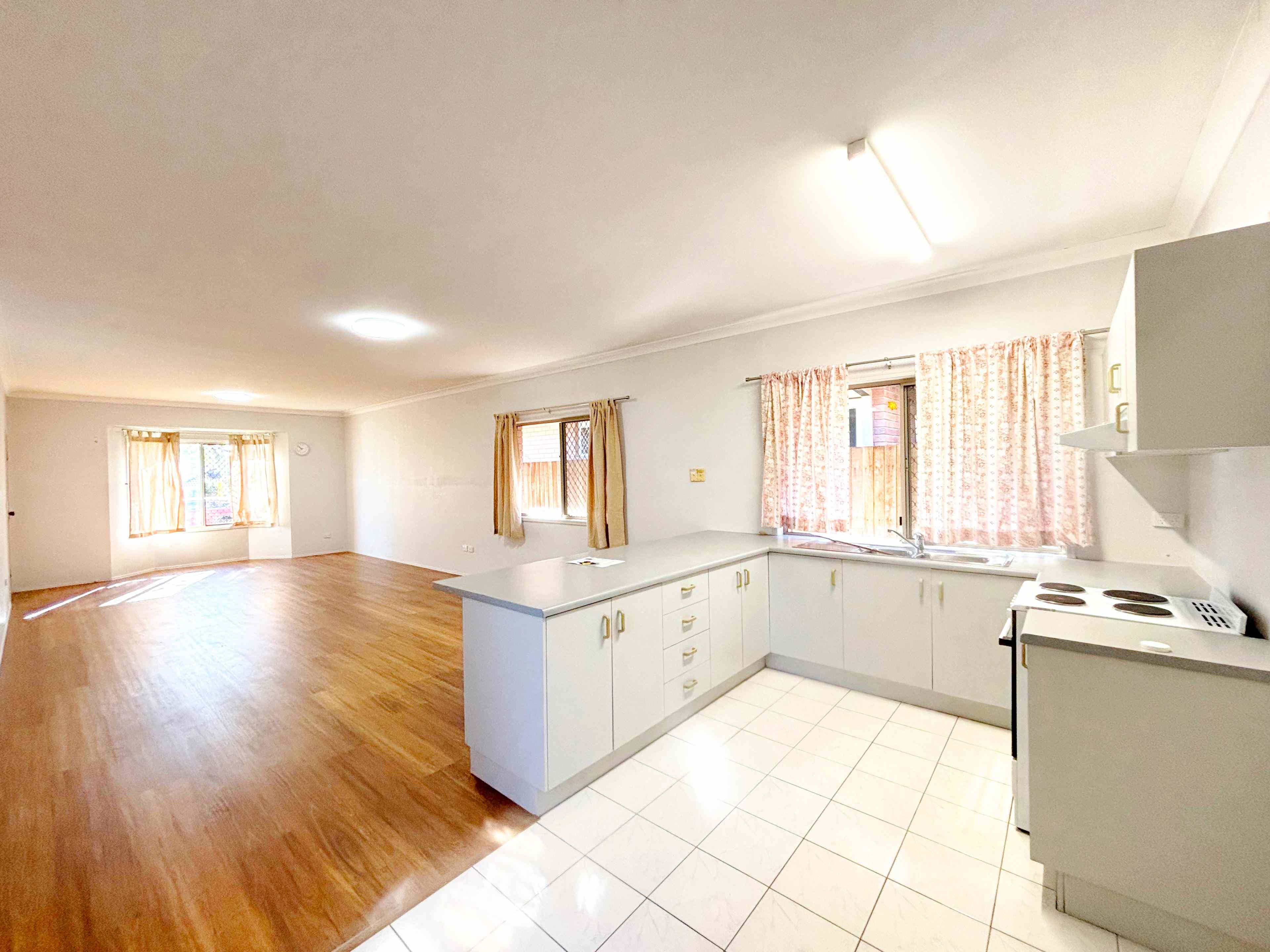 Find You Cozy Home In Sunnybank Hills: QLD Sunnybank Hills, QLD 4109 House | Prop-GPT the AI-Powered Property Portal