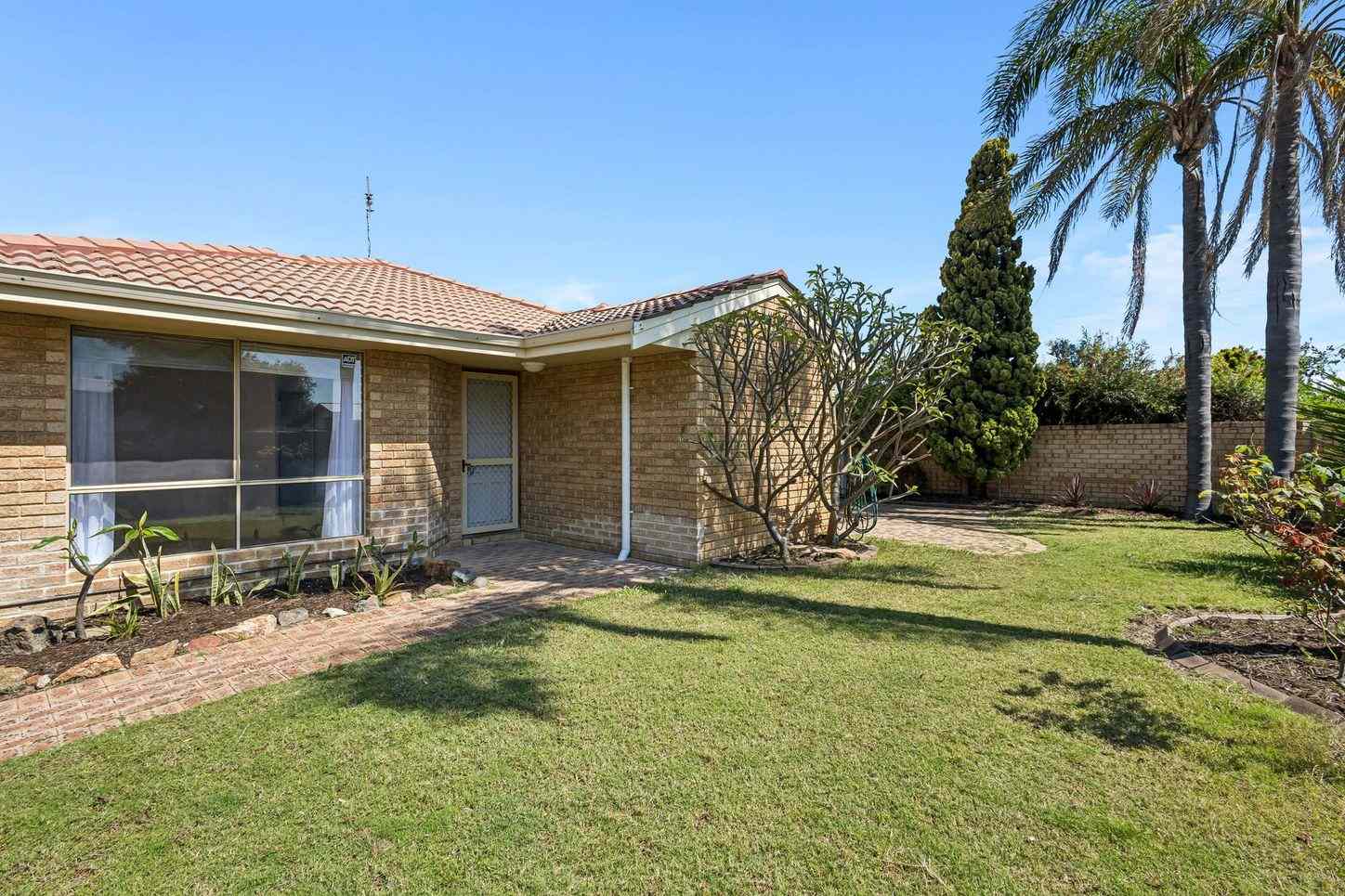 1/75 Colin Road, SCARBOROUGH, WA 6019 - House for Rent - harcourts.net: WA Scarborough, WA 6019 House | Prop-GPT the AI-Powered Property Portal
