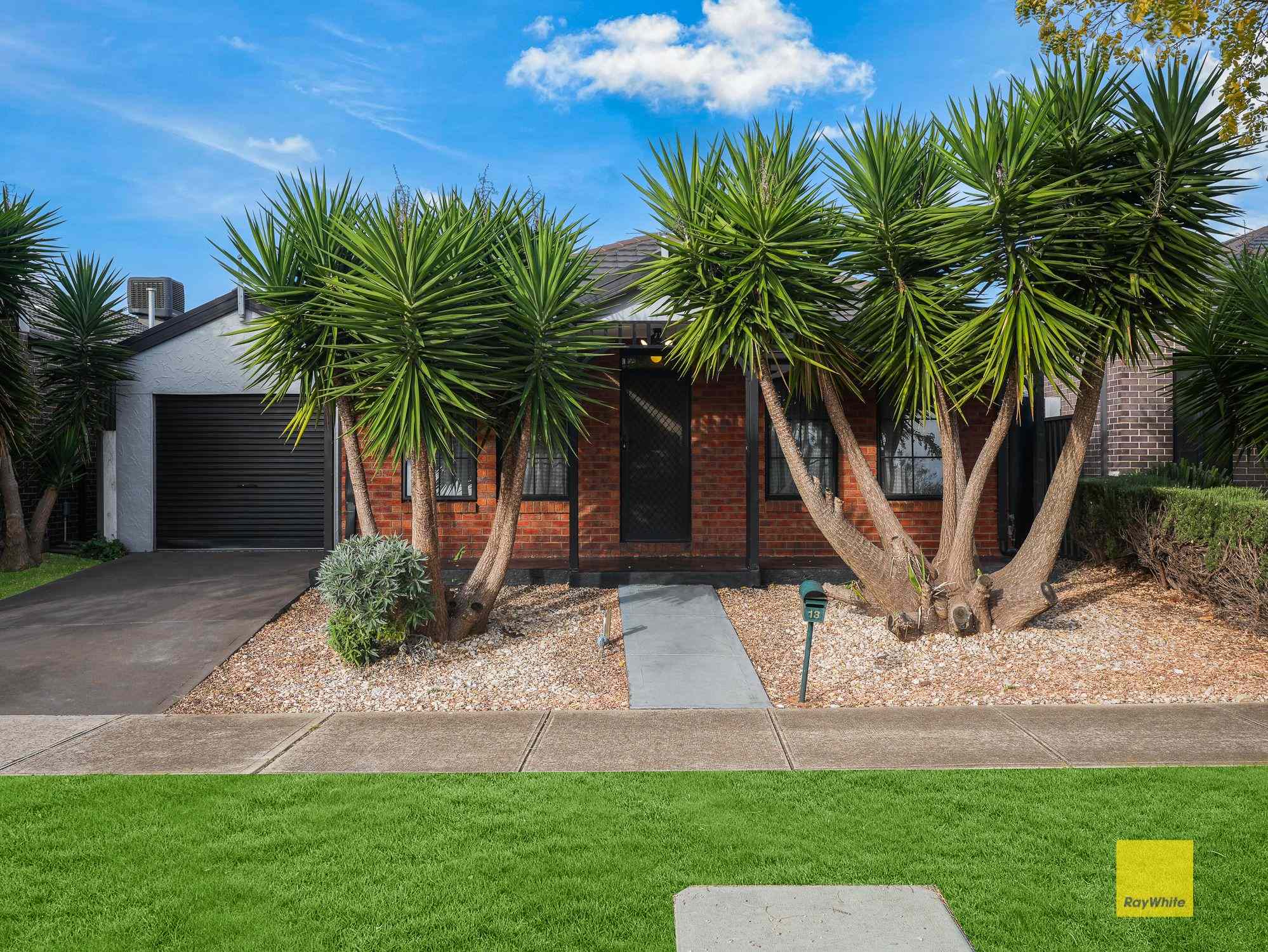 Beautiful & Luxurious Family Home!: VIC Caroline Springs, VIC 3023 House | Prop-GPT the AI-Powered Property Portal