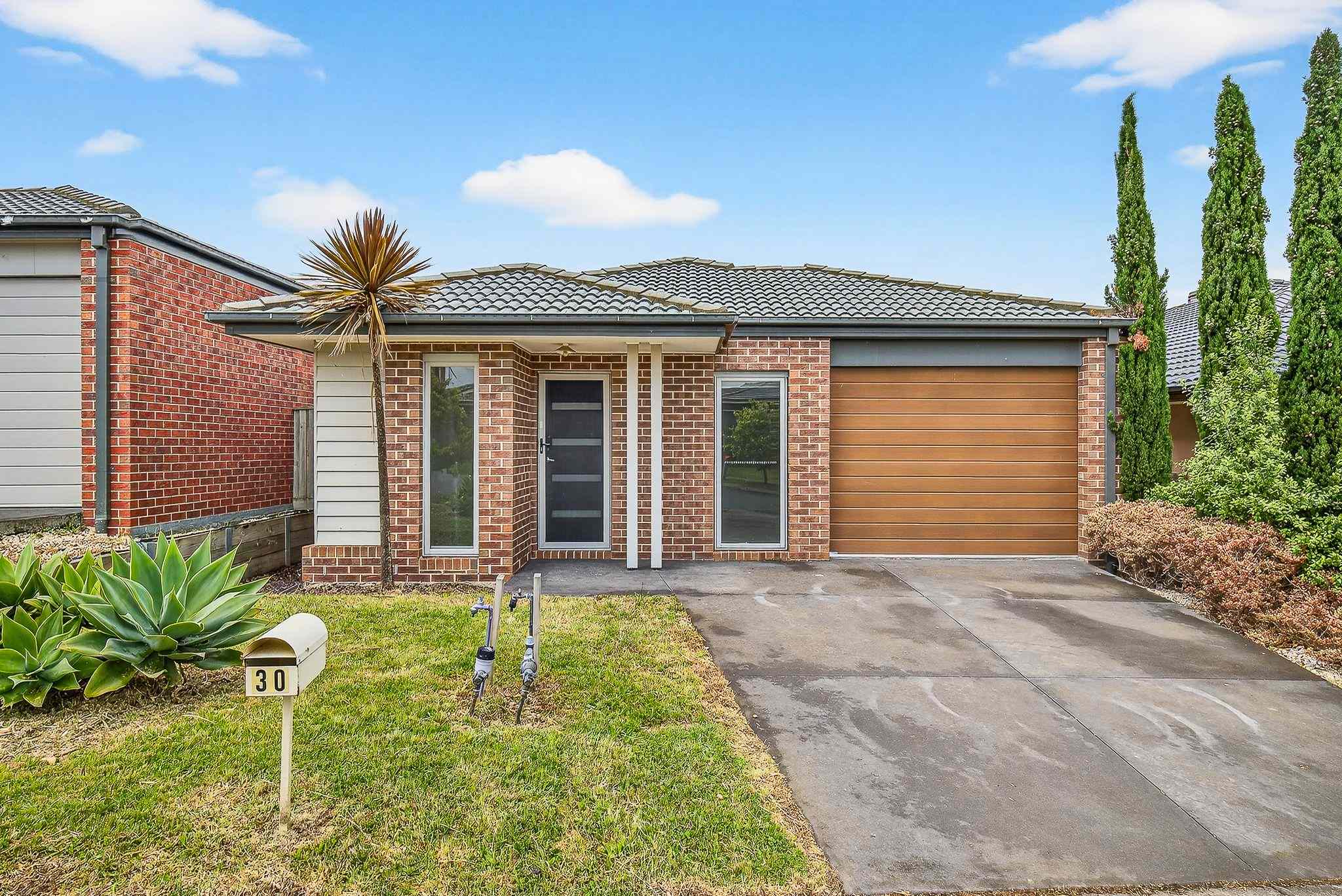 Stylish Family Home in Berwick Waters Estate: VIC Clyde North, VIC 3978 House | Prop-GPT the AI-Powered Property Portal