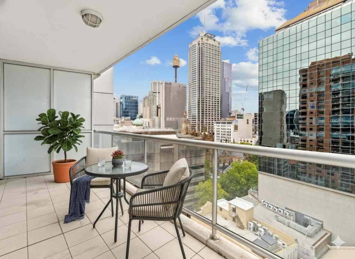 Convenient and Modern Urban Life: NSW Sydney, NSW 2000 Apartment | Prop-GPT the AI-Powered Property Portal