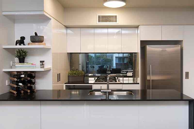 Modern Apartment - Air Conditioned - Great Entertainer: QLD Bulimba, QLD 4171 Unit | Prop-GPT the AI-Powered Property Portal