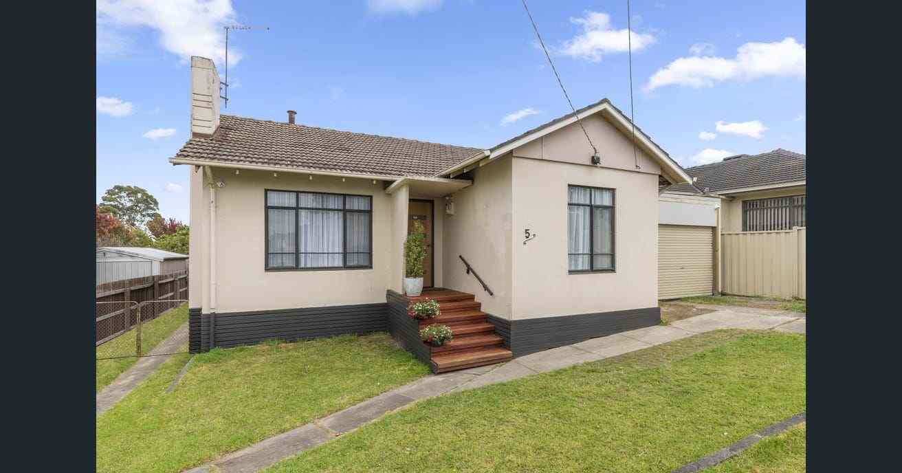 Beautiful home in vibrant location!: VIC Doveton, VIC 3177 House | Prop-GPT the AI-Powered Property Portal