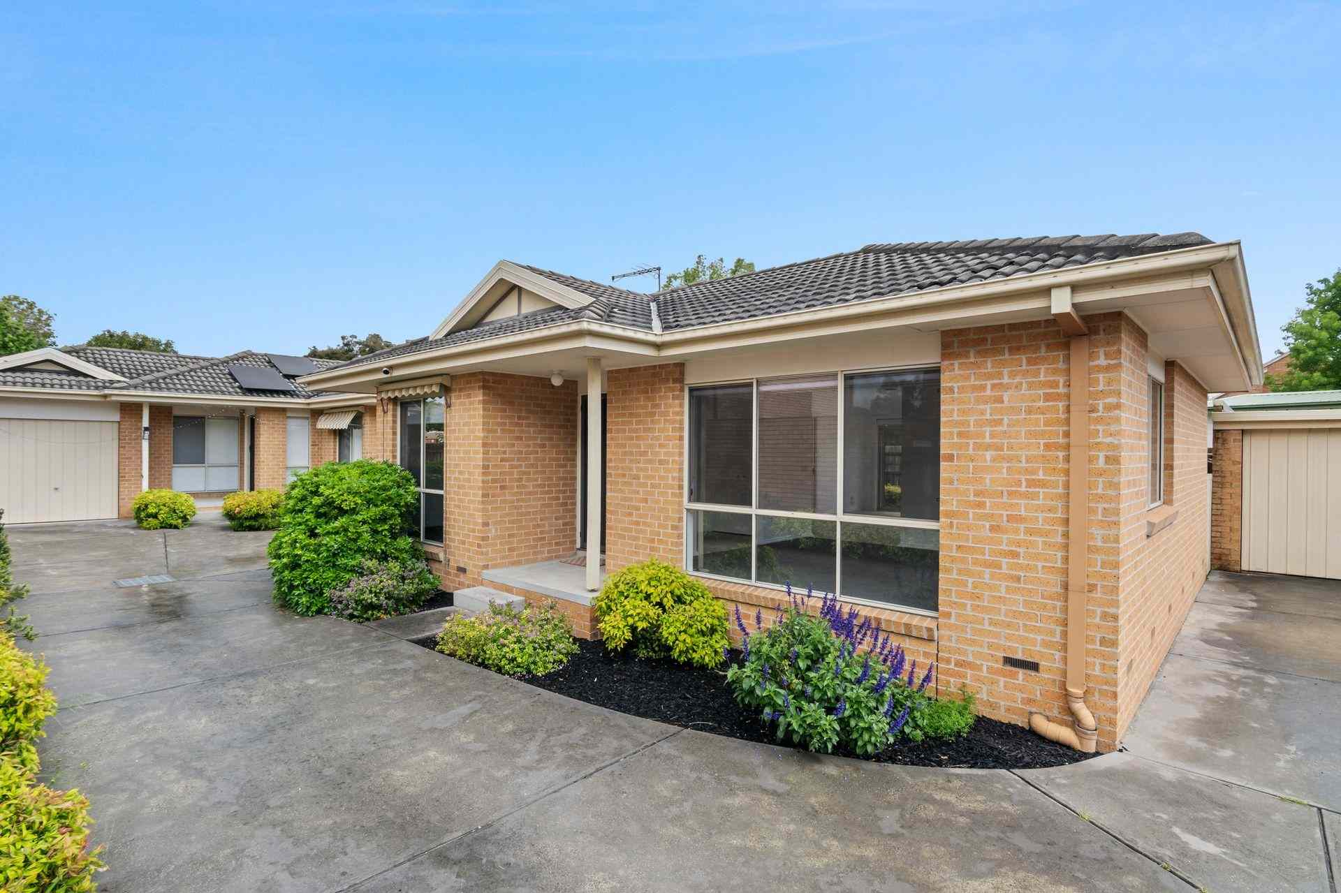Beautifully Presented Two bedroom Unit: VIC Lilydale, VIC 3140 House | Prop-GPT the AI-Powered Property Portal