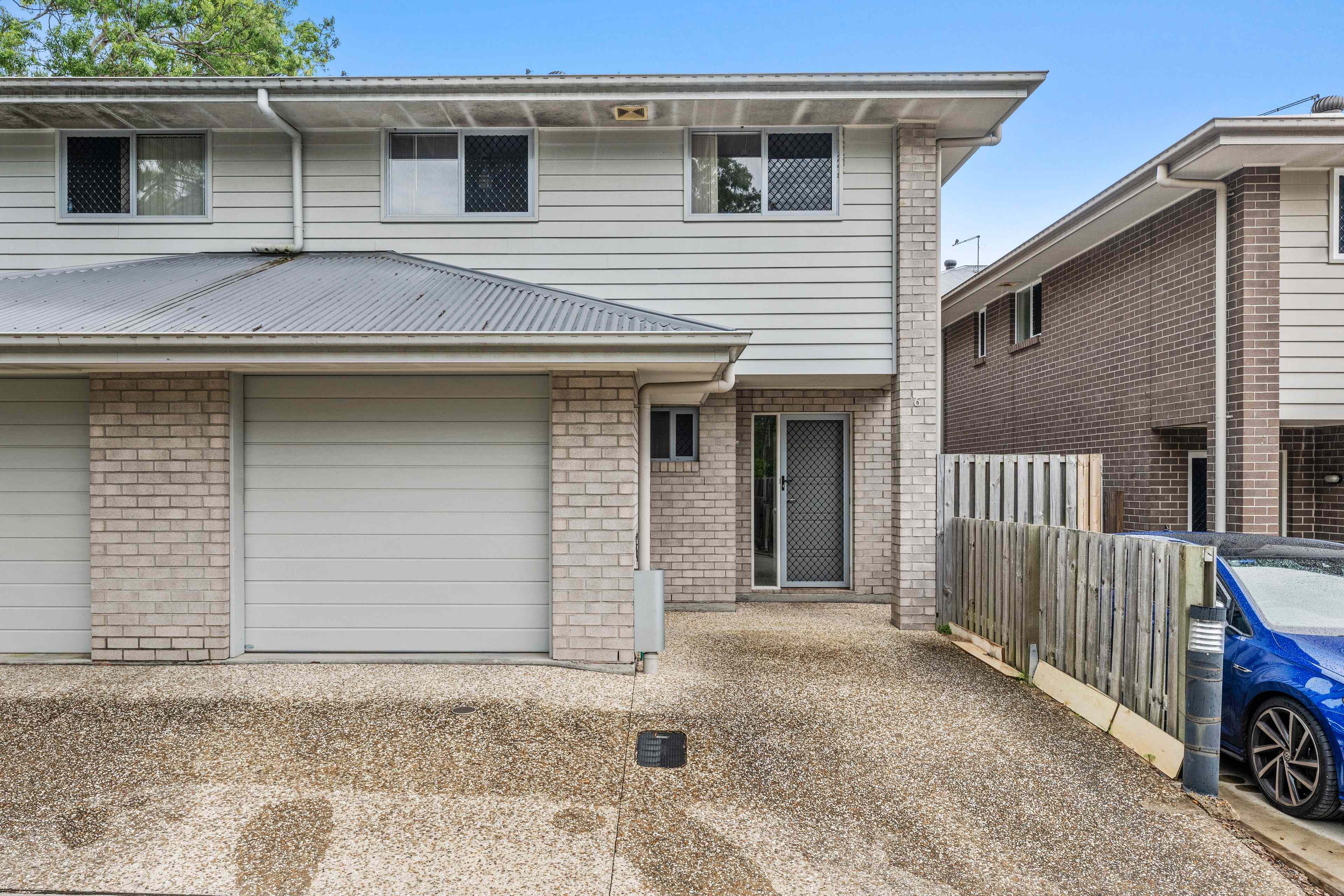 Private and Modern Three Bedroom Townhouse: QLD Doolandella, QLD 4077 Townhouse | Prop-GPT the AI-Powered Property Portal