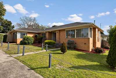 Beautiful 4-Bedroom Family Home in the Heart of Karingal: VIC Frankston, VIC 3199 House | Prop-GPT the AI-Powered Property Portal