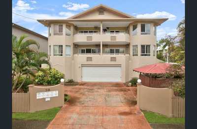 Modern 2-Bedroom Unit in the Heart of Cairns North: QLD Cairns North, QLD 4870 Unit | Prop-GPT the AI-Powered Property Portal