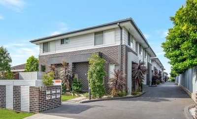 BEAUTIFUL FAMILY HOME: NSW Oxley Park, NSW 2760 Townhouse | Prop-GPT the AI-Powered Property Portal