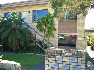 2/57 Hunter Street, GREENSLOPES, QLD 4120 - Unit for Rent - harcourts.net: QLD Greenslopes, QLD 4120 Property | Prop-GPT the AI-Powered Property Portal