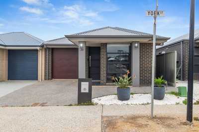 Nestled in a peaceful pocket of Seaford Heights: SA Seaford Heights, SA 5169 House | Prop-GPT the AI-Powered Property Portal