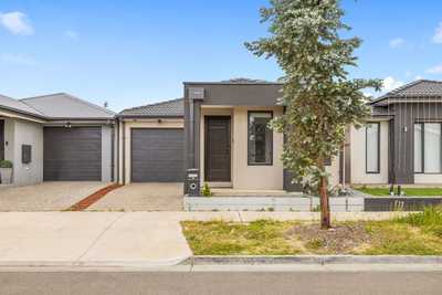 Elegant, Spacious & Perfectly Positioned: VIC Wollert, VIC 3750 House | Prop-GPT the AI-Powered Property Portal