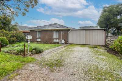 Family home with big backyard: VIC California Gully, VIC 3556 House | Prop-GPT the AI-Powered Property Portal