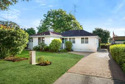 Well-Maintained 3-Bedroom Family Home: NSW South Penrith, NSW 2750 House | Prop-GPT the AI-Powered Property Portal