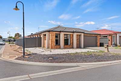 Perfect 3-Bedroom Family Home: SA Munno Para West, SA 5115 House | Prop-GPT the AI-Powered Property Portal