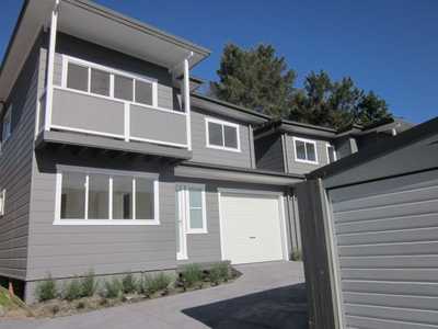 Gorgeous Townhouse: NSW Helensburgh, NSW 2508 Townhouse | Prop-GPT the AI-Powered Property Portal