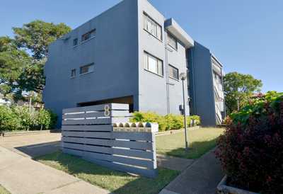 MOVE-IN READY UNIT IN CENTRAL GLADSTONE!: QLD Gladstone Central, QLD 4680 Unit | Prop-GPT the AI-Powered Property Portal