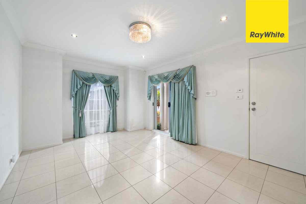 Prop-GPT: Unit: ACT Nicholls, ACT 2913 Home For Rent