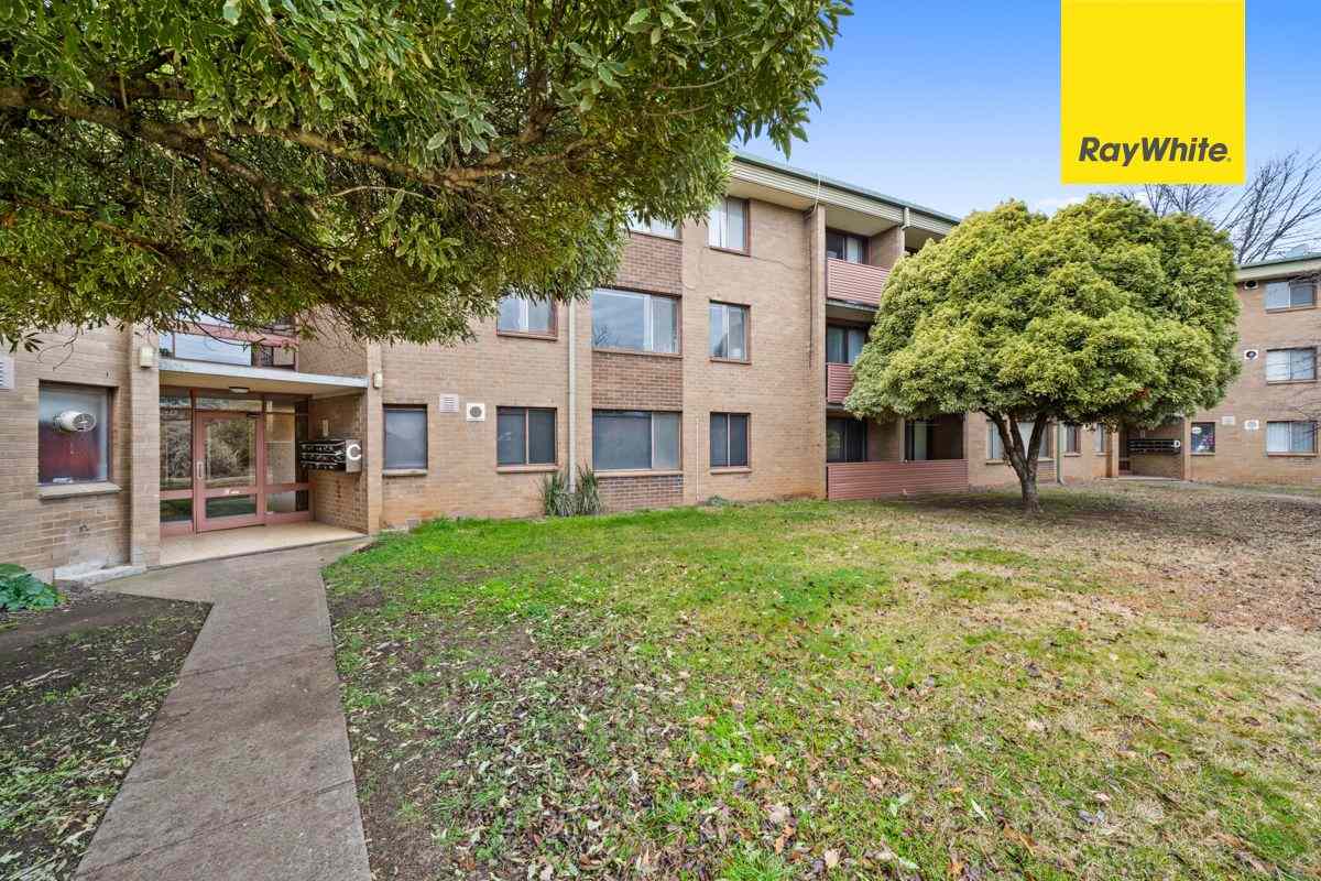 Prop-GPT: Apartment: ACT Lyneham, ACT 2602 Home For Rent