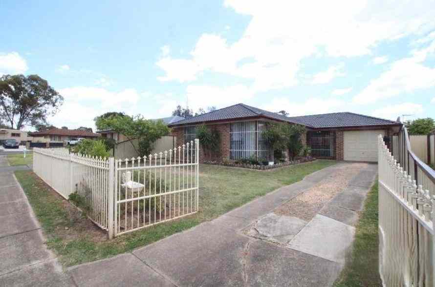 Prop-GPT: House: NSW Rooty Hill, NSW 2766 Home For Rent