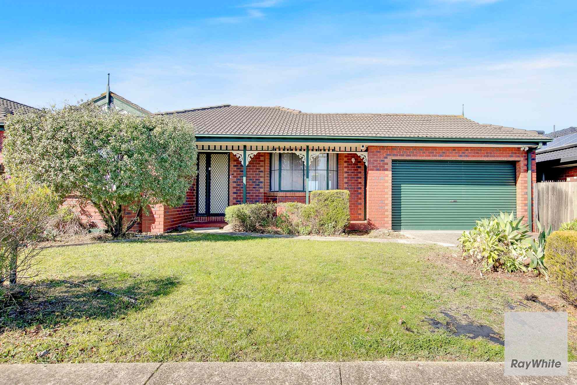 Prop-GPT: House: VIC Sydenham, VIC 3037 Home For Rent