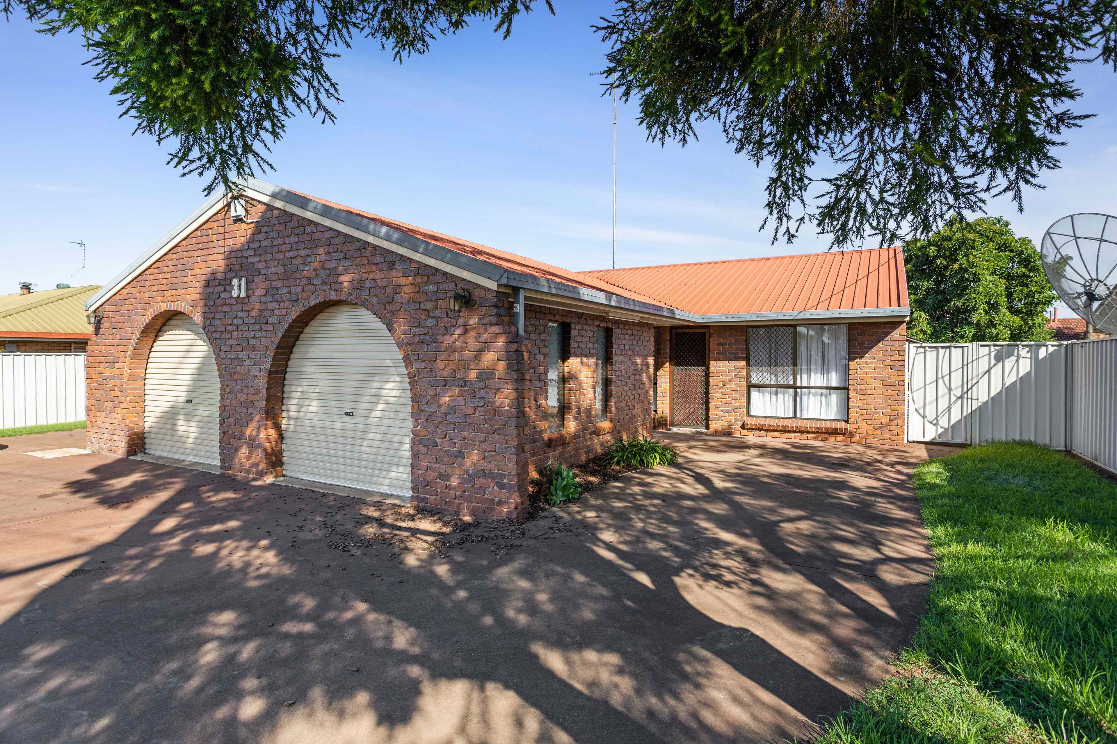 Home For Rent: QLD Darling Heights, QLD 4350 DuplexSemi-detached | Prop-GPT the AI-Powered Property Portal