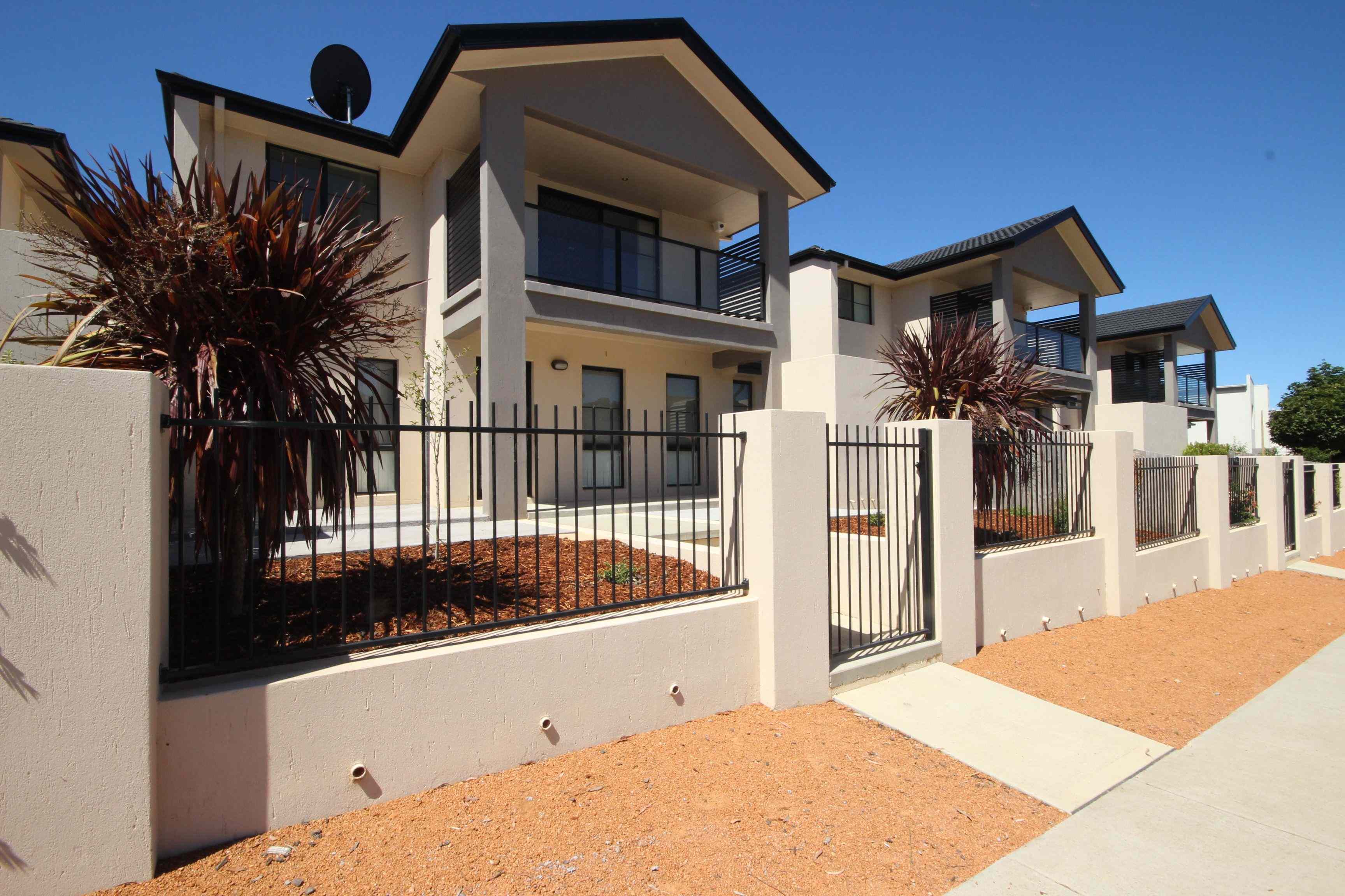 Prop-GPT: Townhouse: ACT Bruce, ACT 2617 Home For Rent