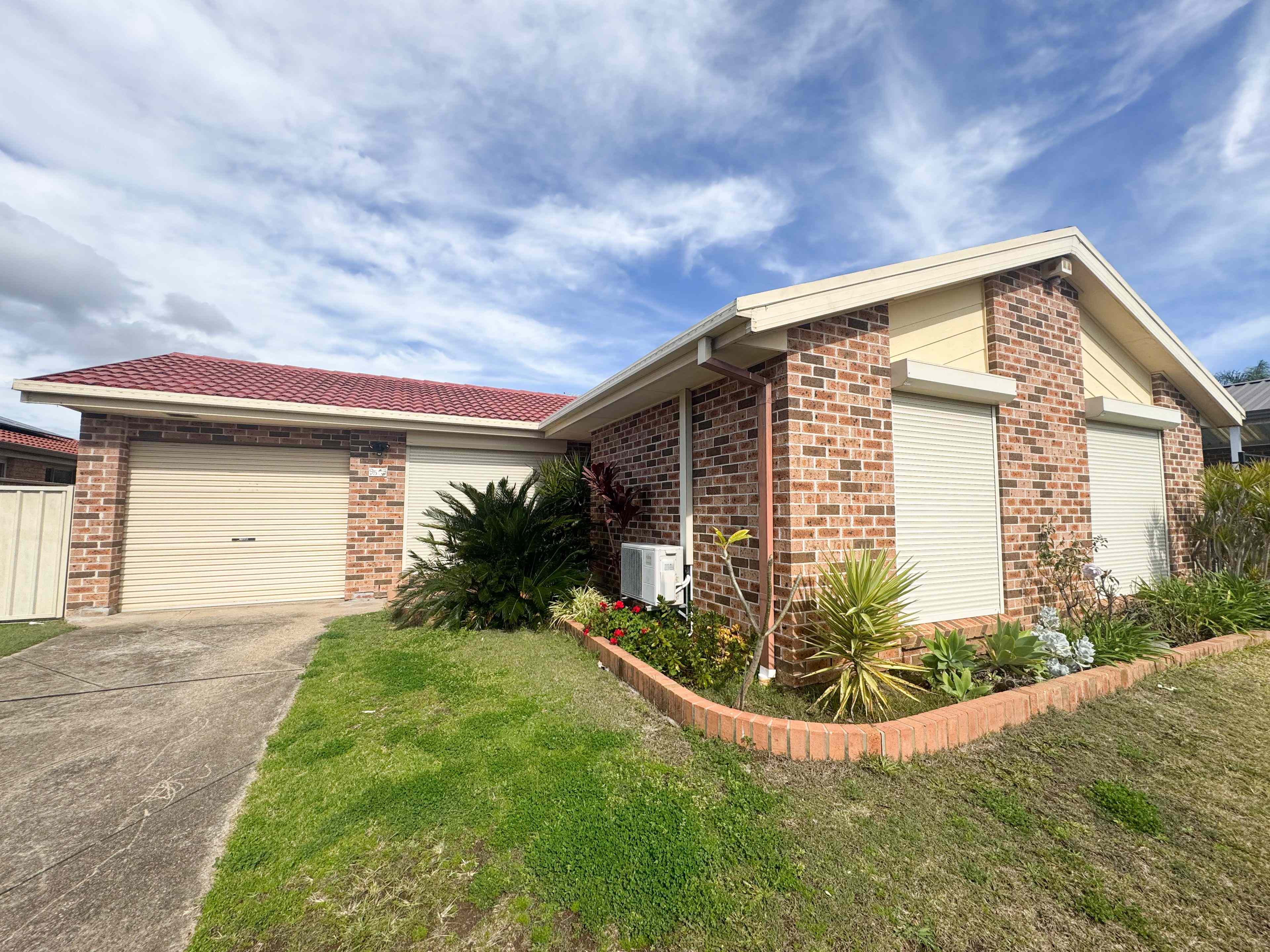 Home For Rent: NSW St Clair, NSW 2759 House | Prop-GPT the AI-Powered Property Portal