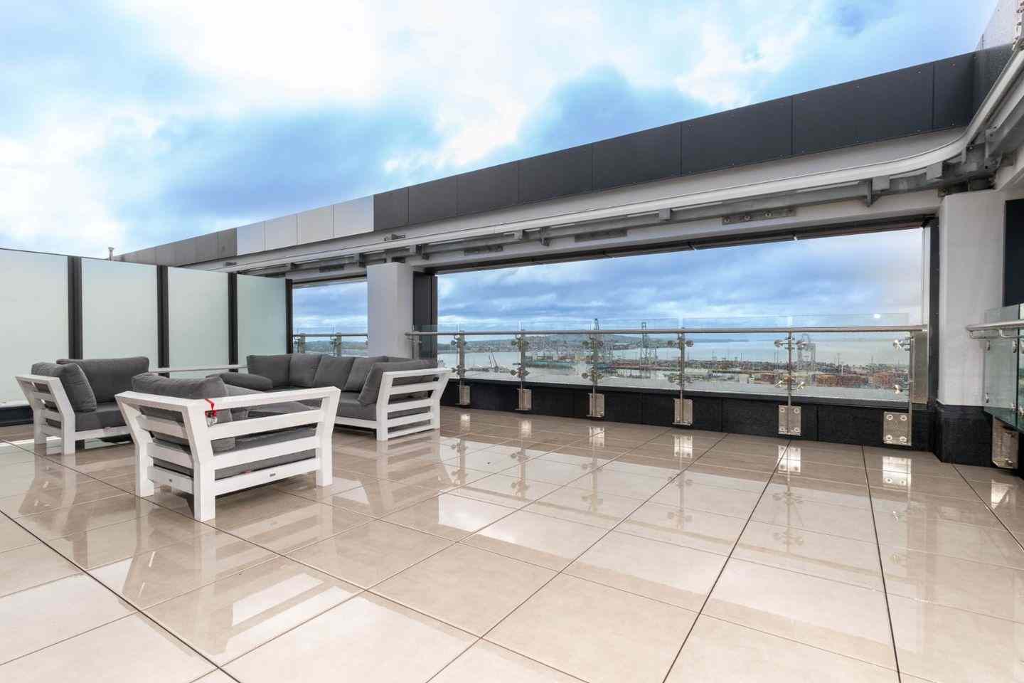 Prop-GPT: Apartment: AUK  Apartment for Rent