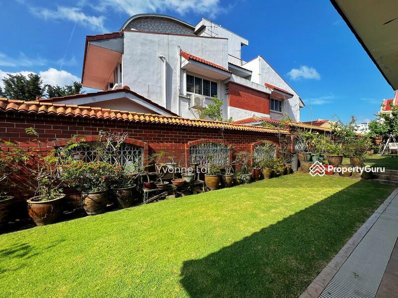 Prop-GPT: Semi-Detached: D18 Pasir Ris Massive 2-storey Semi-D By Pasir Ris Beach, Potential For Rebuild