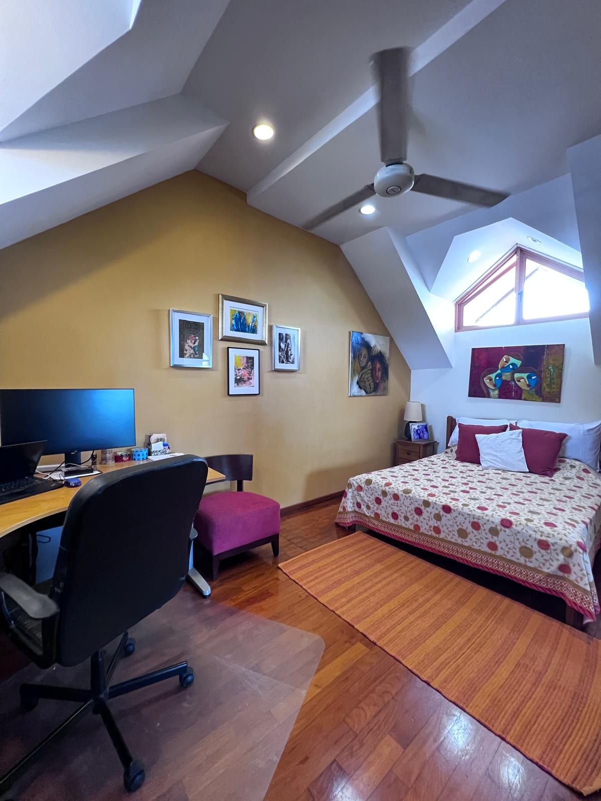 Condominium for Sale, Wallich Residence Condominium For Sale, $2,000,000, 1 Bed 1 Bath 614 sqft $3,257.00 psf, SGD 2,000,000