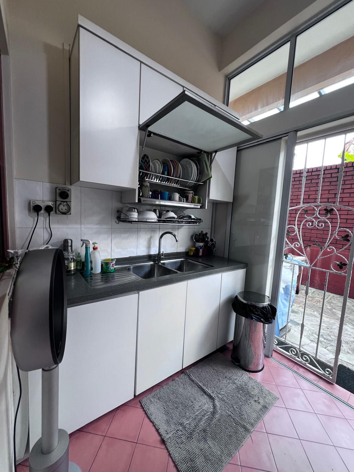 Condominium for Sale, The Raintree Condominium For Sale, $1,999,999, 4 Bed 3 Bath 1,335 sqft $1,498.00 psf, SGD 1,999,999 | 99-year Leasehold