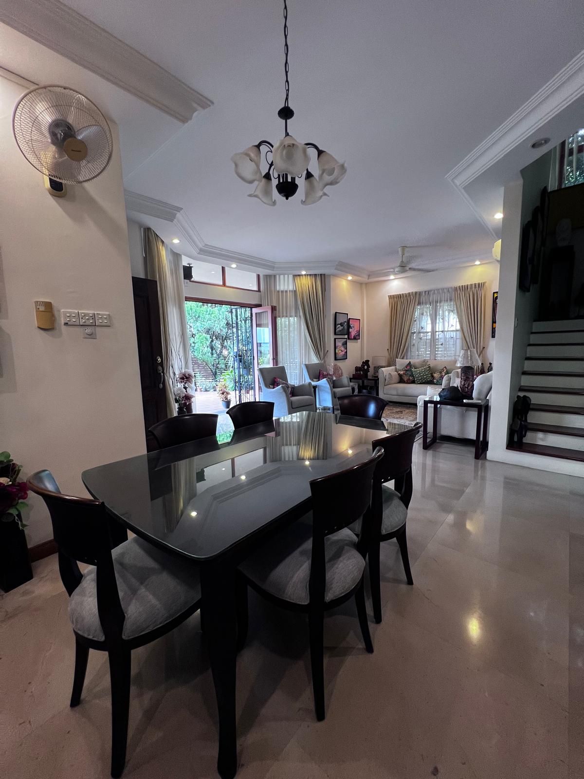 Condominium for Sale, The Raintree Condominium For Sale, $1,999,999, 4 Bed 3 Bath 1,335 sqft $1,498.00 psf, SGD 1,999,999 | 99-year Leasehold