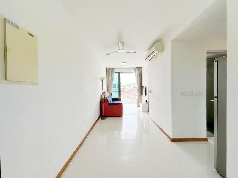 Prop-GPT: Condominium: D19  iSuites @ Palm