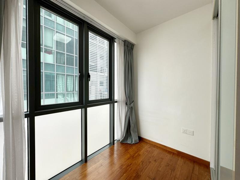 Condominium for Sale, iSuites @ Palm Condominium For Sale, $943,888, 2 Bed 1 Bath 635 sqft $1,486.00 psf, SGD 943,888 | 999-year Leasehold