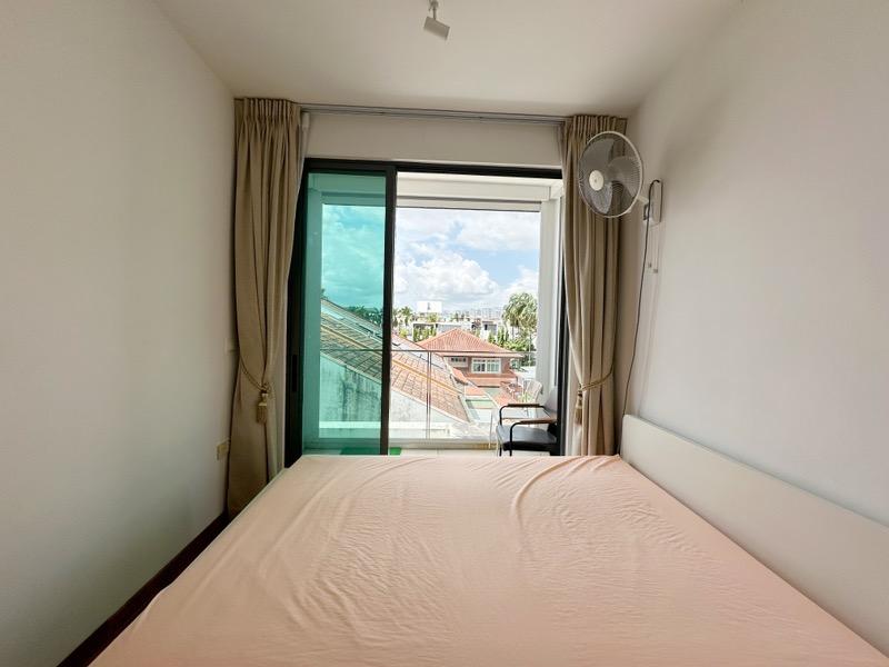 Condominium for Sale, iSuites @ Palm Condominium For Sale, $943,888, 2 Bed 1 Bath 635 sqft $1,486.00 psf, SGD 943,888 | 999-year Leasehold