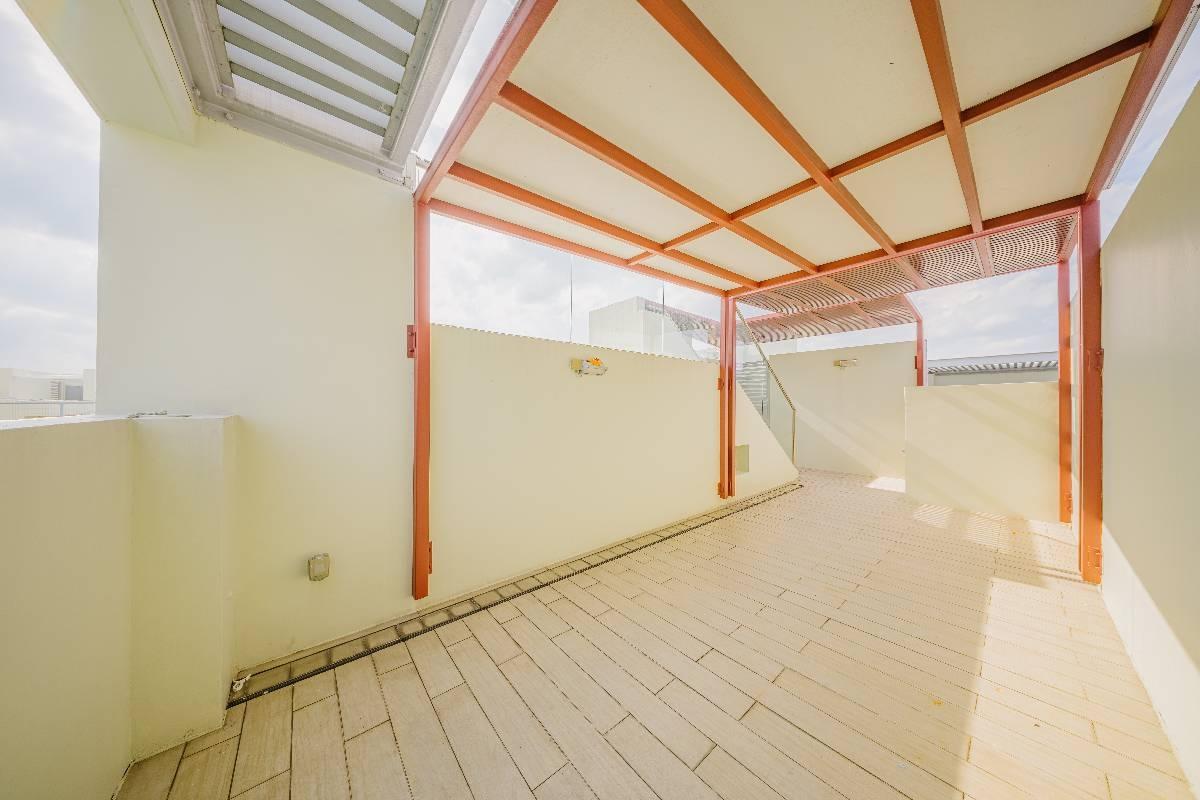 Condominium for Sale, Skies Miltonia Condominium For Sale, $2,360,000, 3 Bed 4 Bath 2,551 sqft $925.00 psf, SGD 2,360,000 | 99-year Leasehold