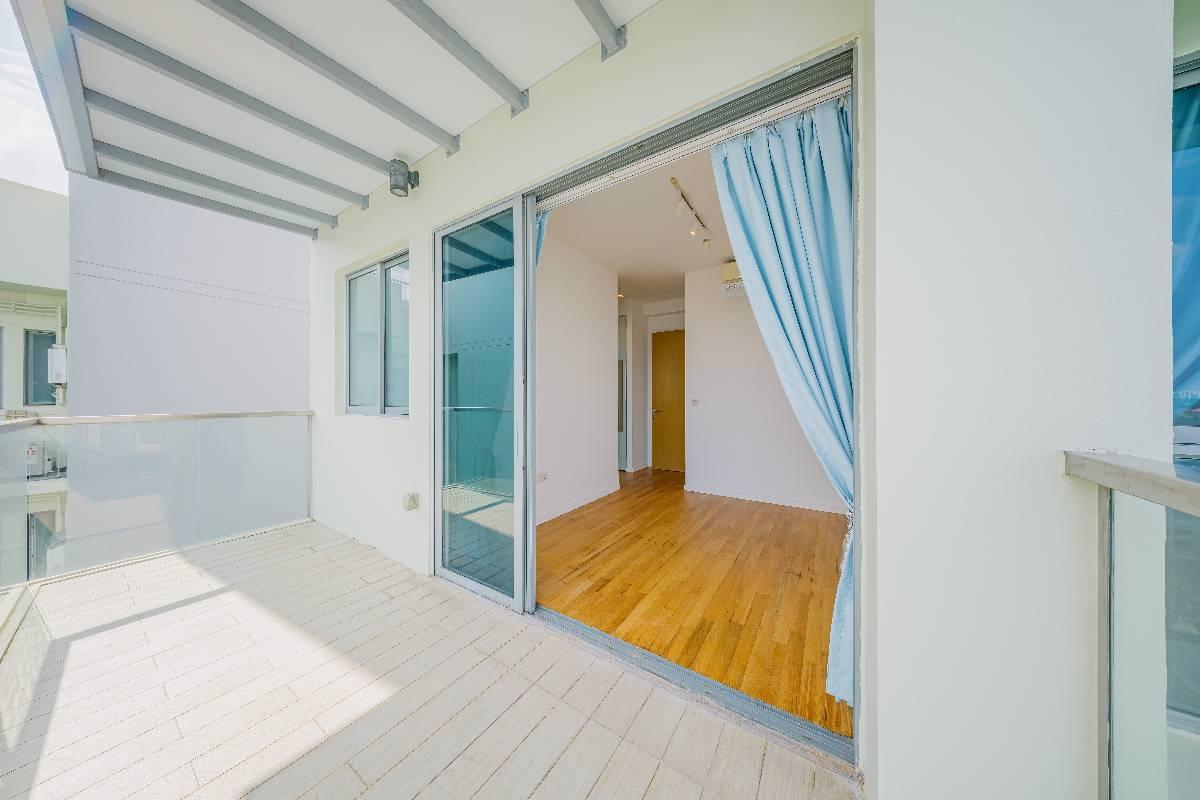 Condominium for Sale, Skies Miltonia Condominium For Sale, $2,360,000, 3 Bed 4 Bath 2,551 sqft $925.00 psf, SGD 2,360,000 | 99-year Leasehold
