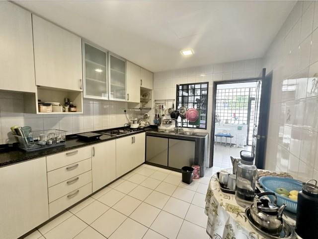 Terrace for Sale, Thong soon Terraced House For Sale, $4,600,000, 3 Bed 3 Bath 2,368 sqft $1,938.00 psf, SGD 4,600,000