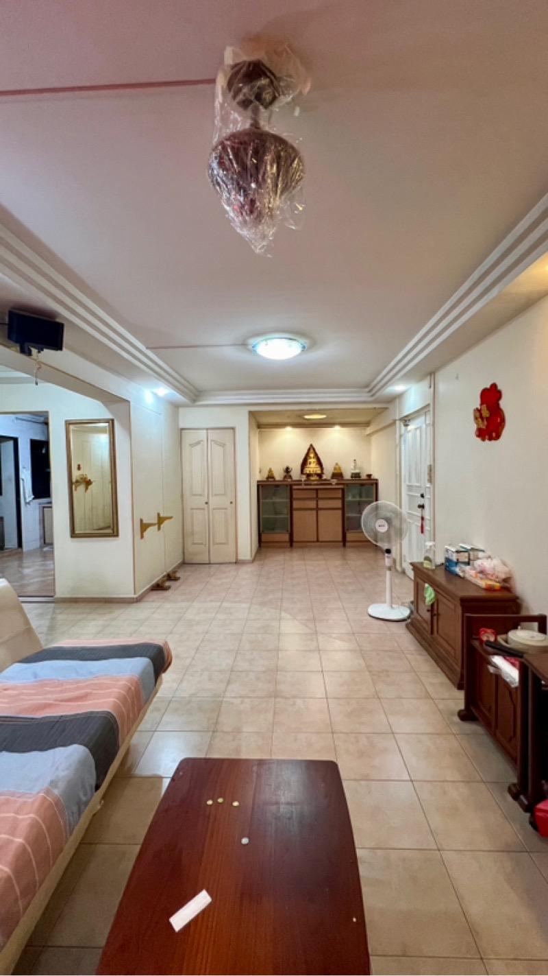 HDB Apartment for Sale, 519 Jelapang Road HDB Apartment For Sale, $818,888, 4 Bed 2 Bath 1,539 sqft $532.00 psf, SGD 818,888 | 99-year Leasehold