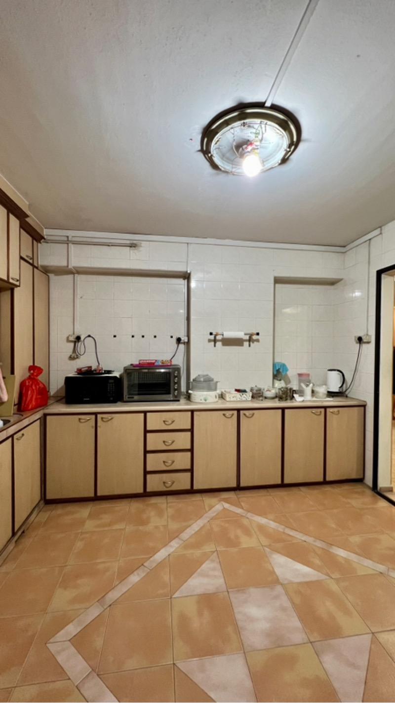 HDB Apartment for Sale, 519 Jelapang Road HDB Apartment For Sale, $818,888, 4 Bed 2 Bath 1,539 sqft $532.00 psf, SGD 818,888 | 99-year Leasehold