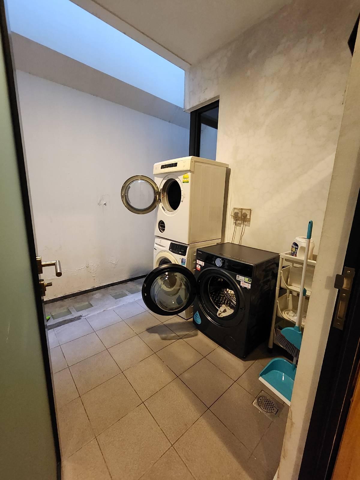 Detached for Sale, Mt Sinai Residences Detached House For Sale, $5,500,000, 4 Bed 5 Bath 6,318 sqft $871.00 psf, SGD 5,500,000 | 999-year Leasehold