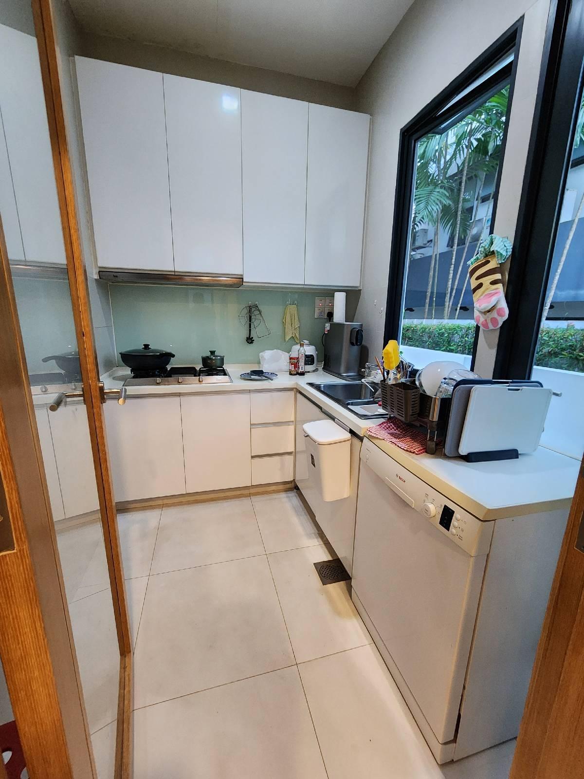 Detached for Sale, Mt Sinai Residences Detached House For Sale, $5,500,000, 4 Bed 5 Bath 6,318 sqft $871.00 psf, SGD 5,500,000 | 999-year Leasehold
