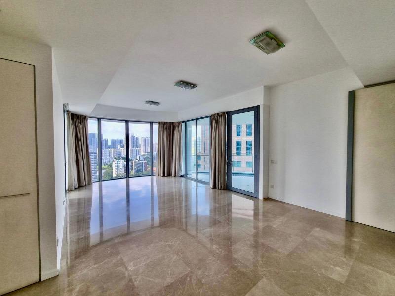 Prop-GPT: Condominium: D09  The Trillium