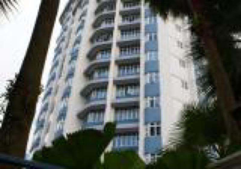 Prop-GPT: Apartment: D10 Holland The Sierra