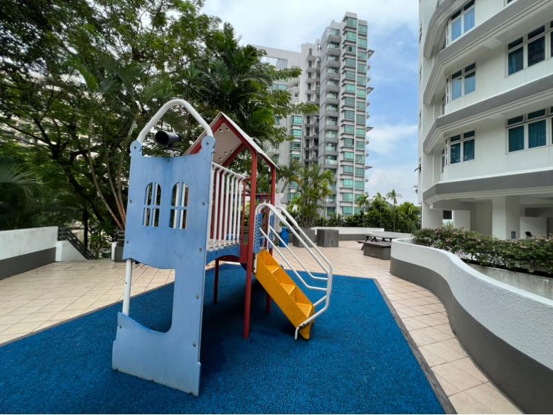 Apartment for Sale, The Sierra Apartment For Sale, $2,500,000, 3 Bed 3 Bath 1,206 sqft $2,073.00 psf, SGD 2,500,000 | 999-year Leasehold