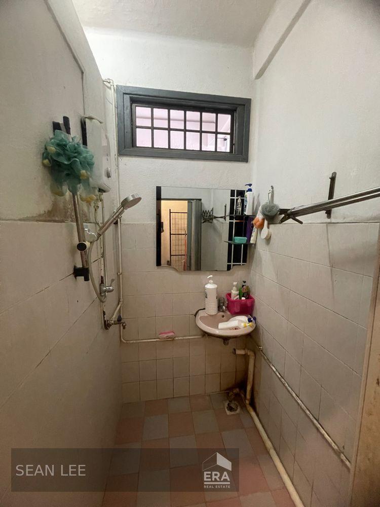 HDB - 3 room for Sale, Seng Poh Road 71 Seng Poh Road, SGD 1,298,000 | Leasehold