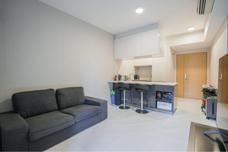 Prop-GPT: Condominium: D09  Up@Robertson Quay