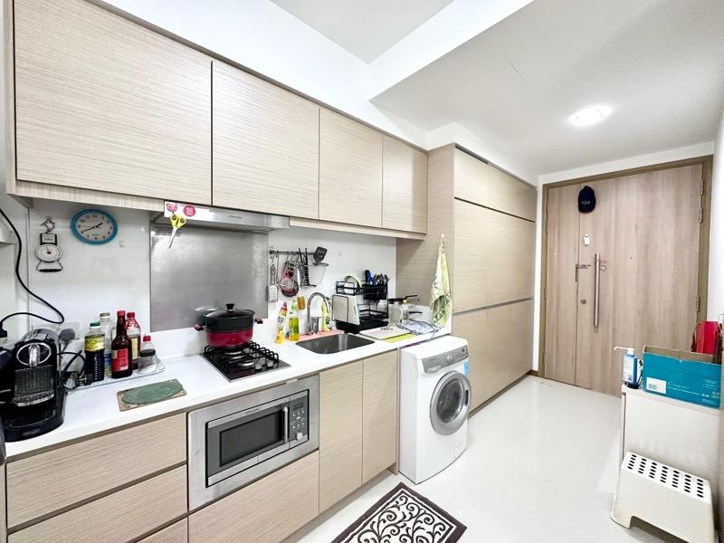 Condominium for Sale, Waterfront Gold Condominium For Sale, $1,500,000, 2 Bed 2 Bath 893 sqft $1,680.00 psf, SGD 1,500,000